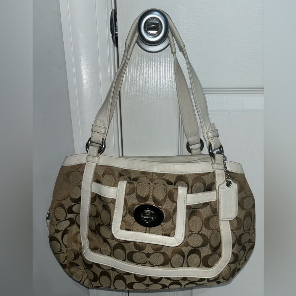 VINATGE COACH BAG W WHITE